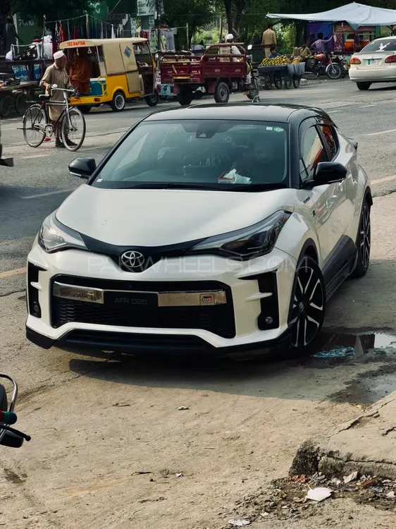 Toyota C-HR 2020 for Sale in Mardan Image-1