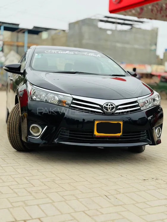 Toyota Corolla 2015 for Sale in Karachi Image-1