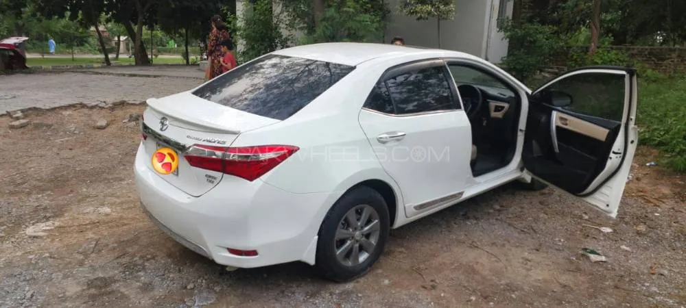 Toyota Corolla 2016 for Sale in Islamabad Image-1