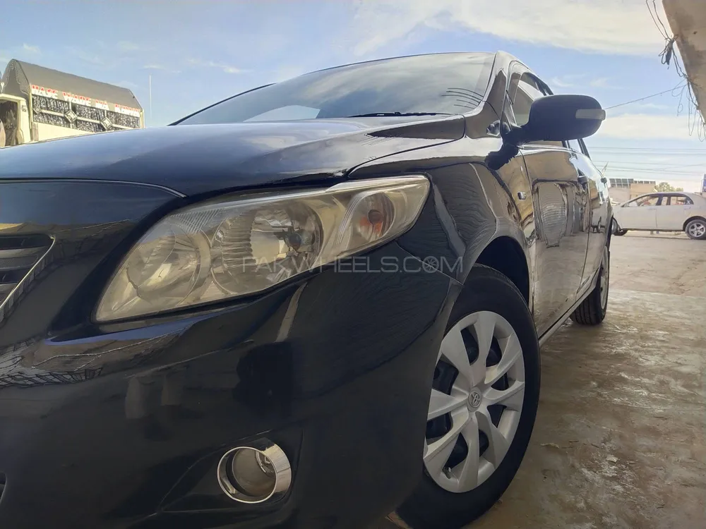 Toyota Corolla 2010 for Sale in Kohat Image-1