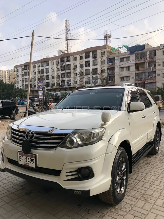 Toyota Fortuner 2013 for Sale in Karachi Image-1