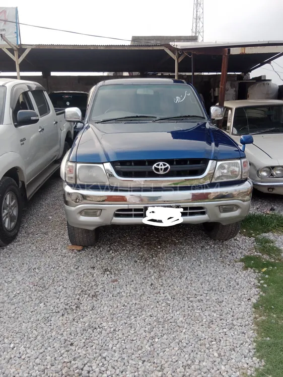 Toyota Hilux 2002 for Sale in Islamabad Image-1