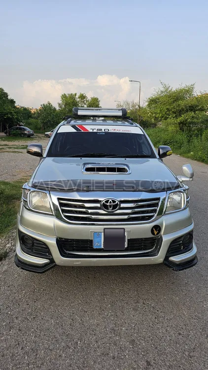 ٹویوٹا ہائیلکس 2013 for Sale in اسلام آباد Image-1