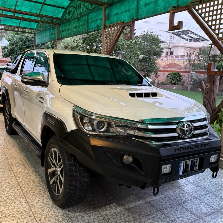 Toyota Hilux 2017 for Sale in Peshawar Image-1