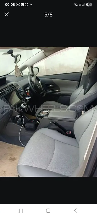 Toyota Prius Alpha 2017 for Sale in Lahore Image-1