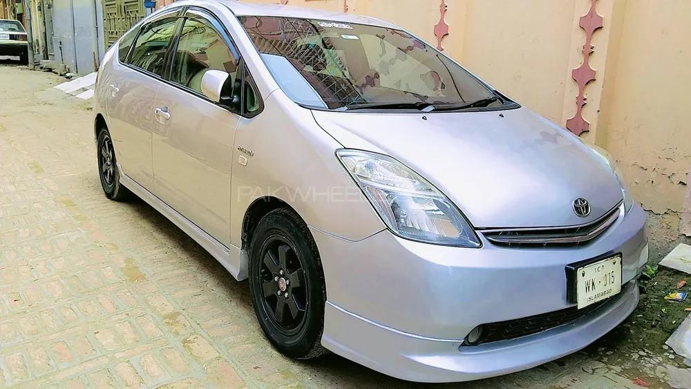 Toyota Prius 2007 for Sale in Peshawar Image-1