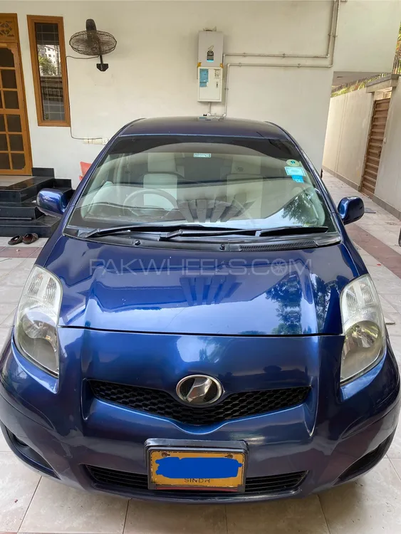Toyota Vitz 2008 for Sale in Karachi Image-1
