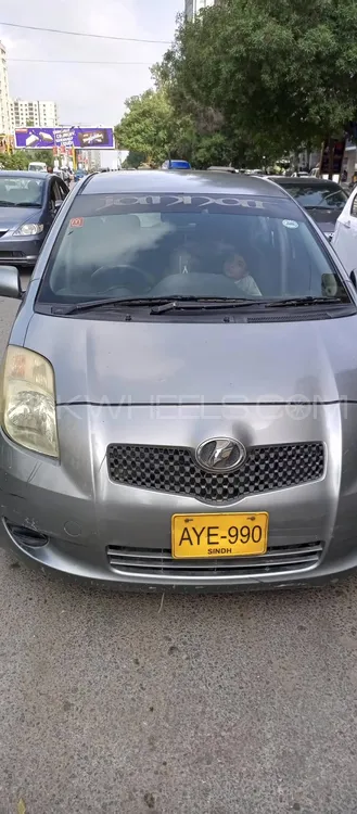 Toyota Vitz 2012 for Sale in Karachi Image-1