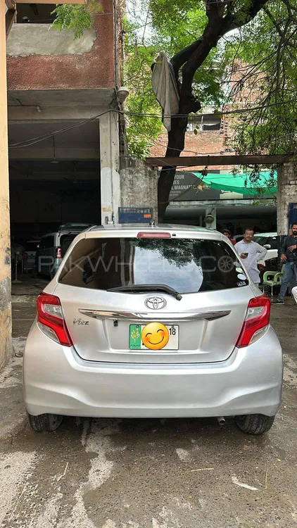 Toyota Vitz 2014 for Sale in Lahore Image-1