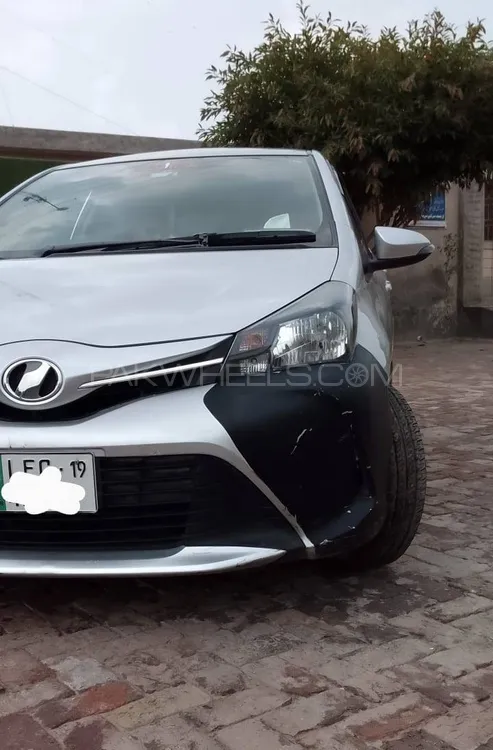 Toyota Vitz 2016 for Sale in Multan Image-1