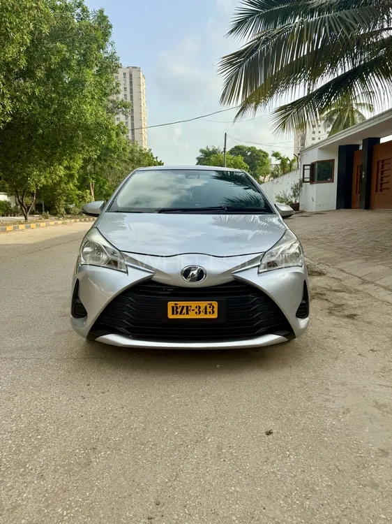 Toyota Vitz 2018 for Sale in Karachi Image-1