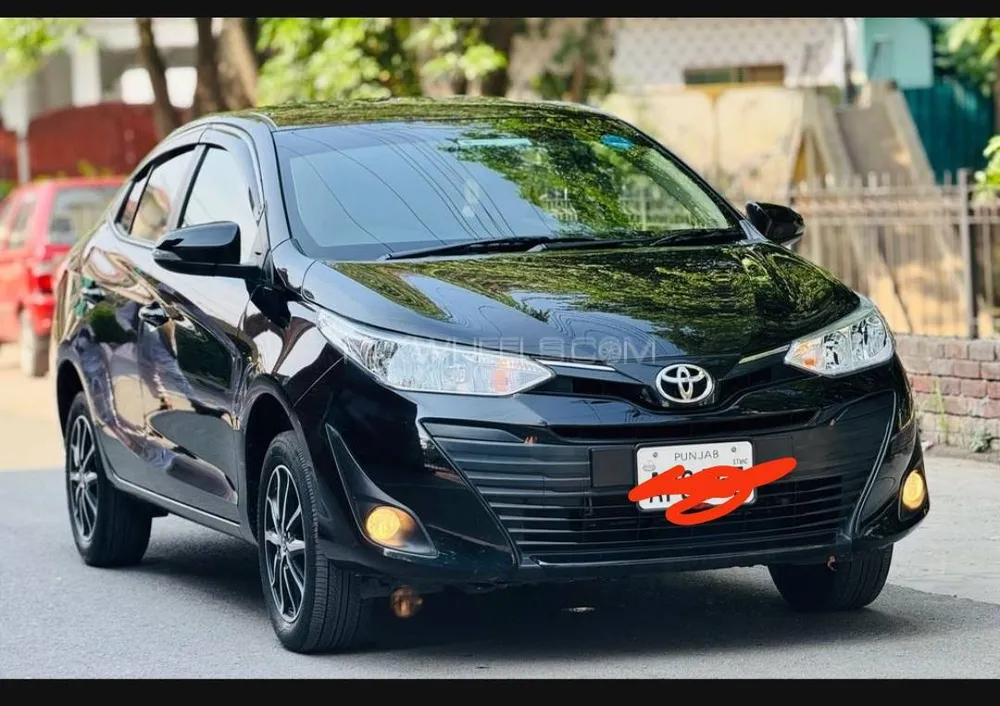 Toyota Yaris Sedan 2023 for Sale in Lahore Image-1