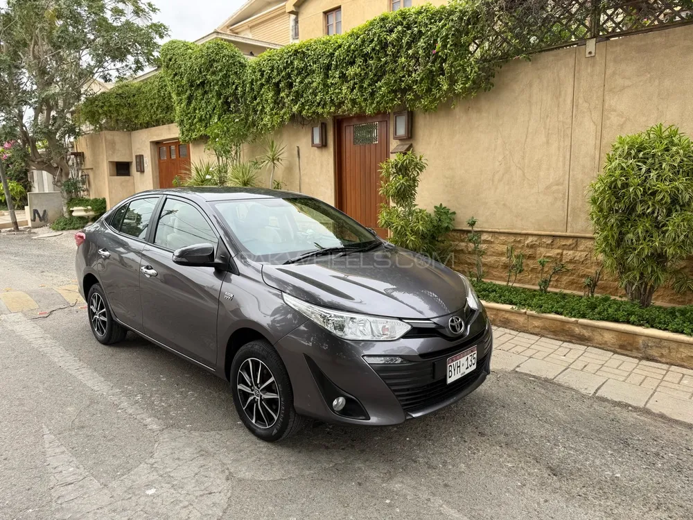 Toyota Yaris Sedan 2022 for Sale in Karachi Image-1