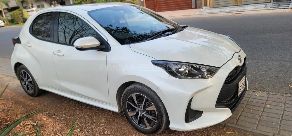 Toyota Yaris Hatchback 2020 for Sale in Lahore Image-1