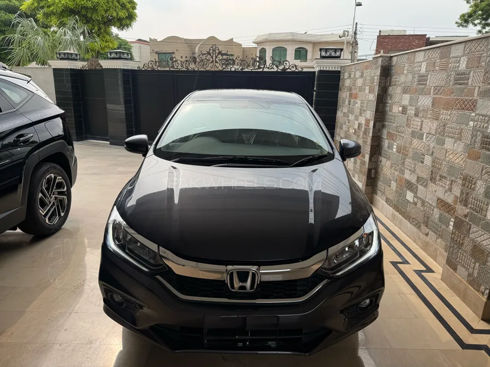 Honda City 2025 for Sale in Lahore Image-1