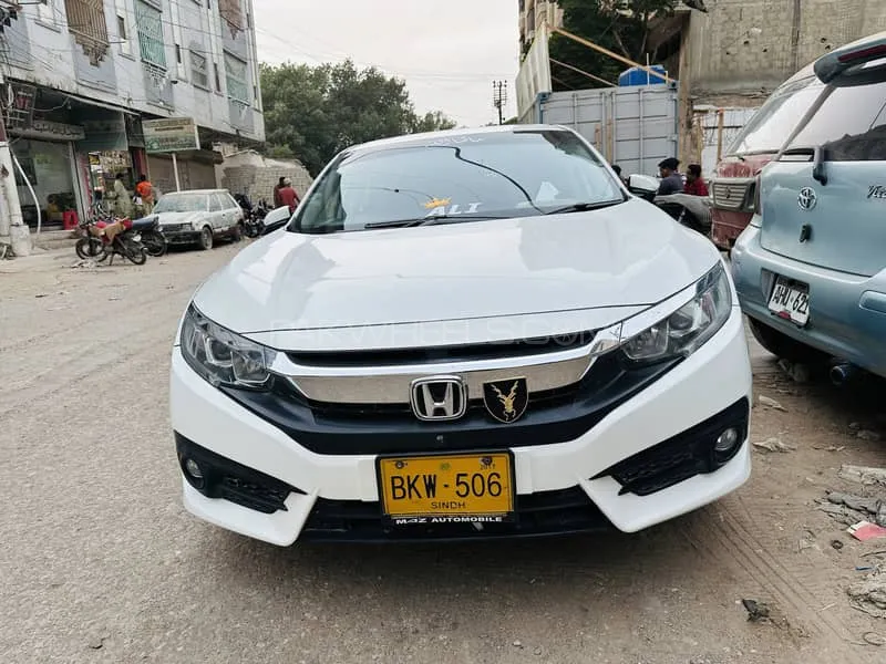 Honda Civic 2017 for Sale in Karachi Image-1