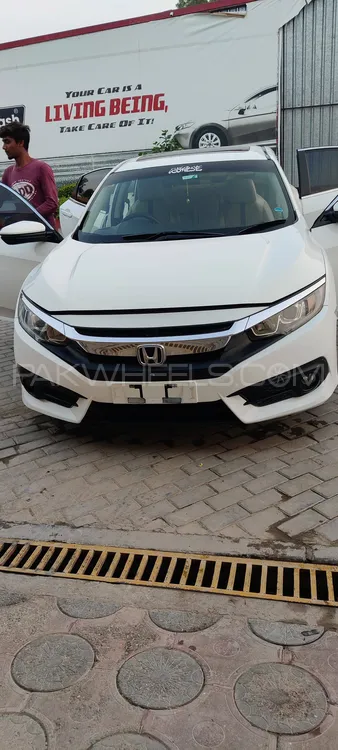 Honda Civic 2018 for Sale in Bhalwal Image-1