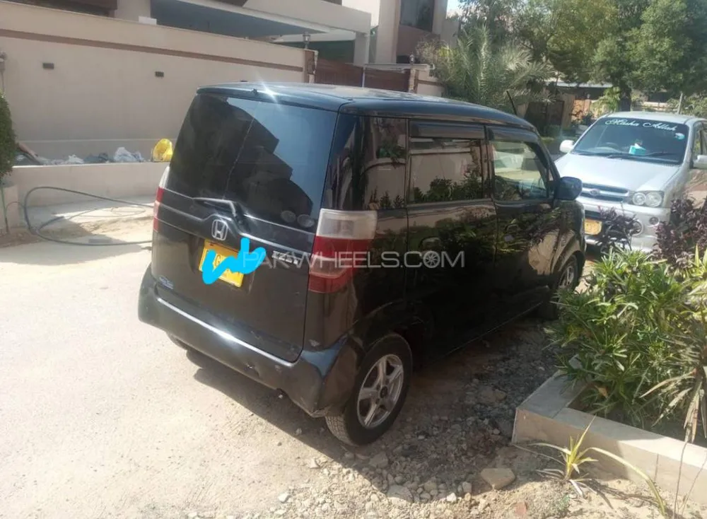 Honda Zest 2011 for Sale in Karachi Image-1