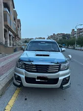 Toyota Hilux Invincible 2012 for Sale