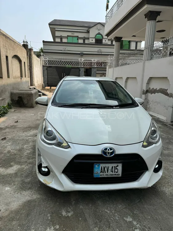 Toyota Aqua 2015 for Sale in Daska Image-1