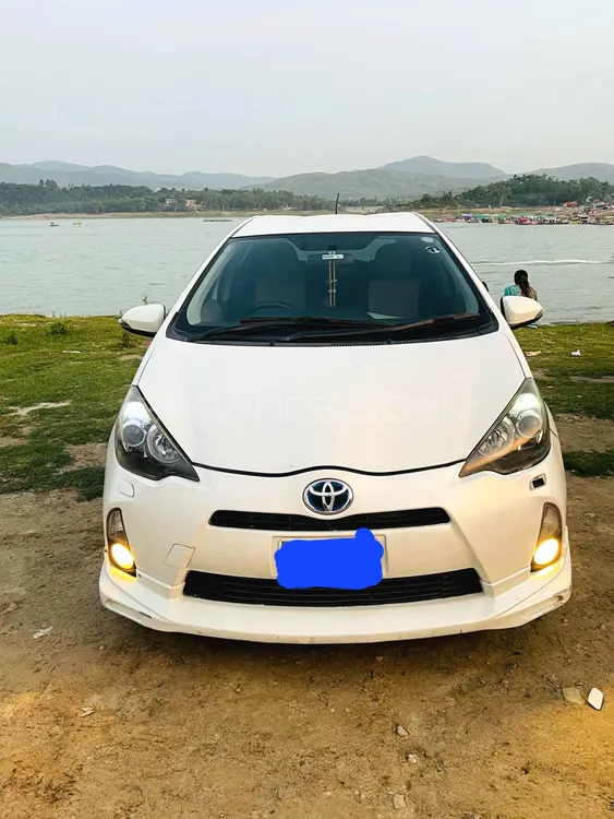 Toyota Aqua 2013 for Sale in Islamabad Image-1