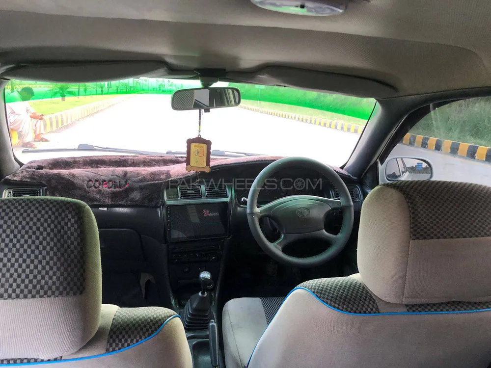 Toyota Corolla 2001 for Sale in Islamabad Image-1