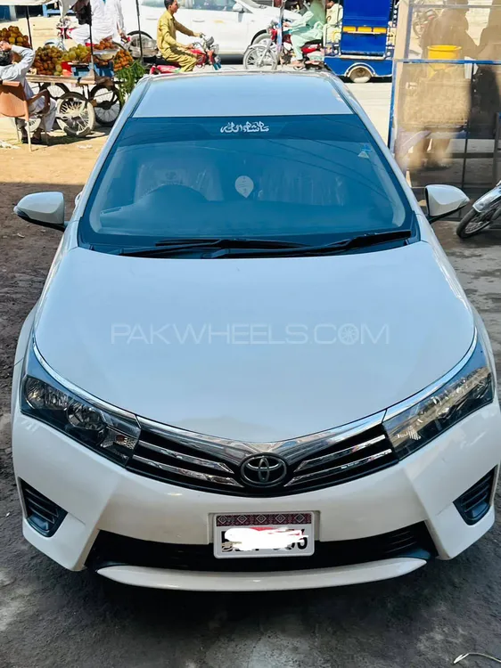 Toyota Corolla 2017 for Sale in Lahore Image-1
