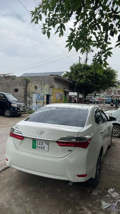 Toyota Corolla 2018 for Sale in Phalia Image-1