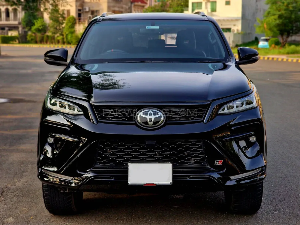 Toyota Fortuner 2024 for Sale in Lahore Image-1