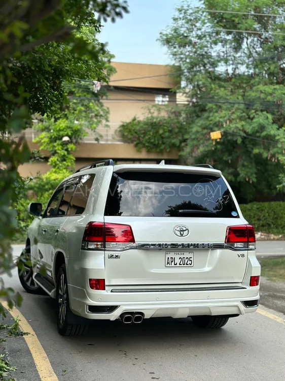 Toyota Land Cruiser 2020 for Sale in Lahore Toyota Land Cruiser 2020 for Sale in Lahore Image-4