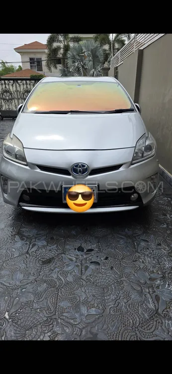 Toyota Prius 2013 for Sale in Lahore Image-1