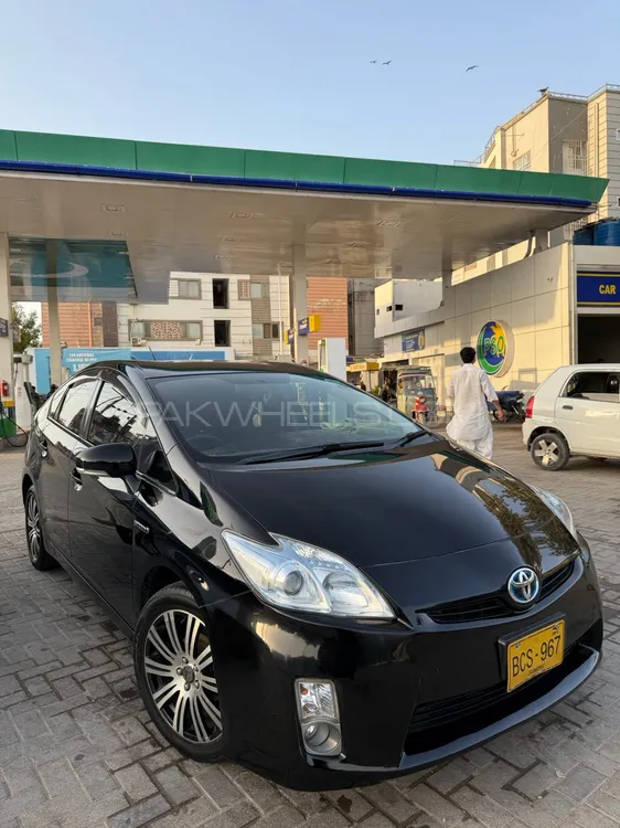 Toyota Prius 2011 for Sale in Karachi Image-1