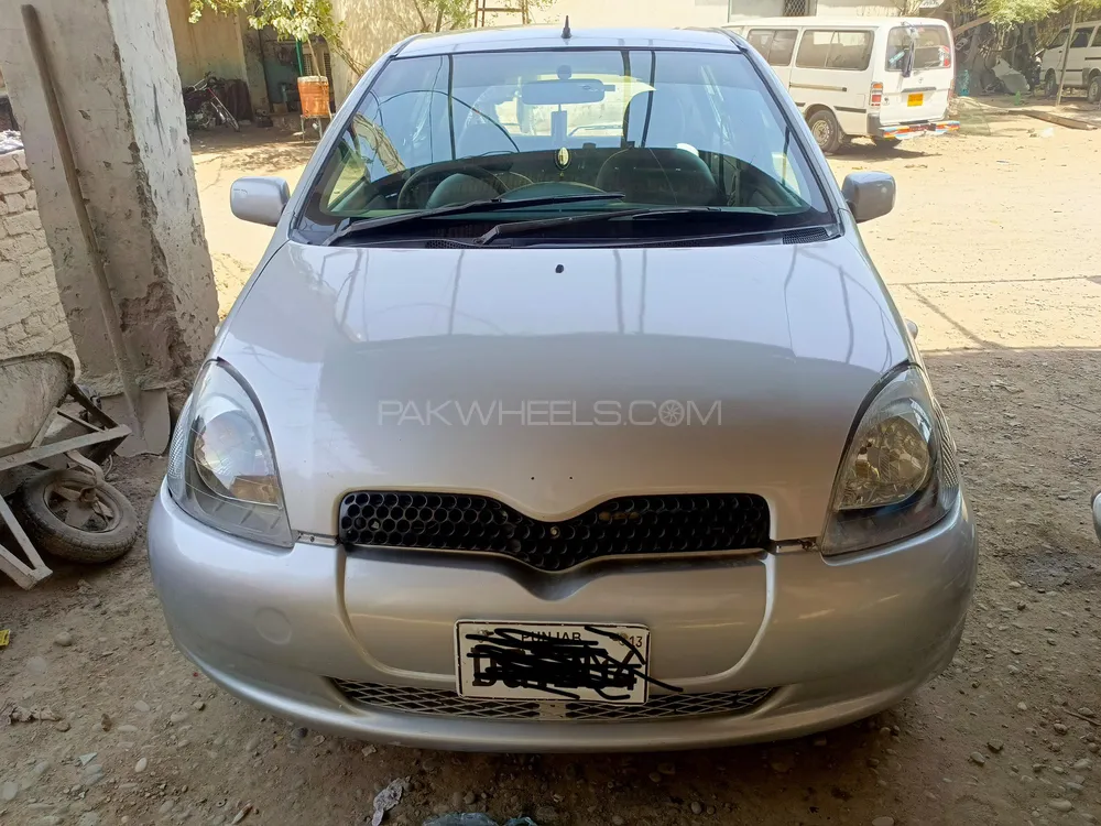 Toyota Vitz 1999 for Sale in Peshawar Image-1