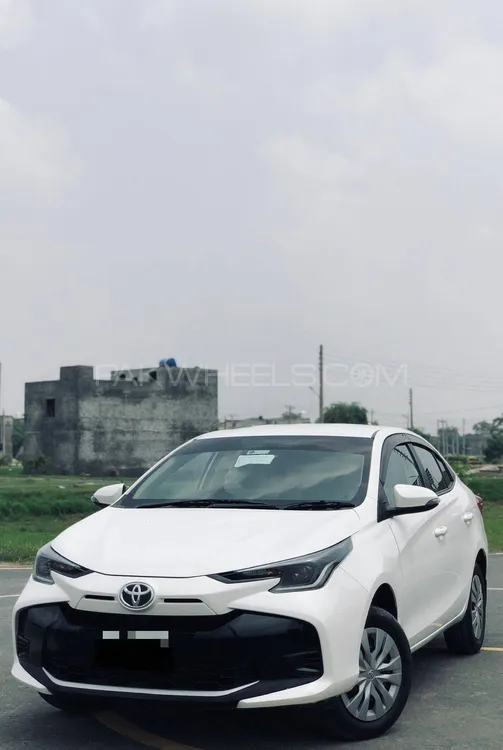 Toyota Yaris Sedan 2024 for Sale in Lahore Image-1