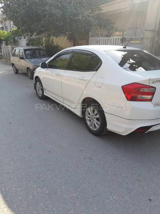 Honda City 2015 for Sale in Islamabad Image-1