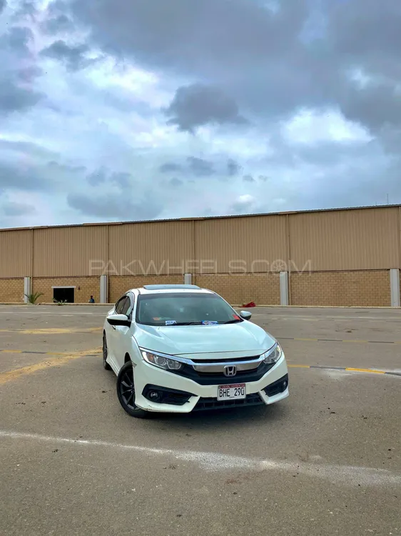 Honda Civic 2017 for Sale in Karachi Image-1