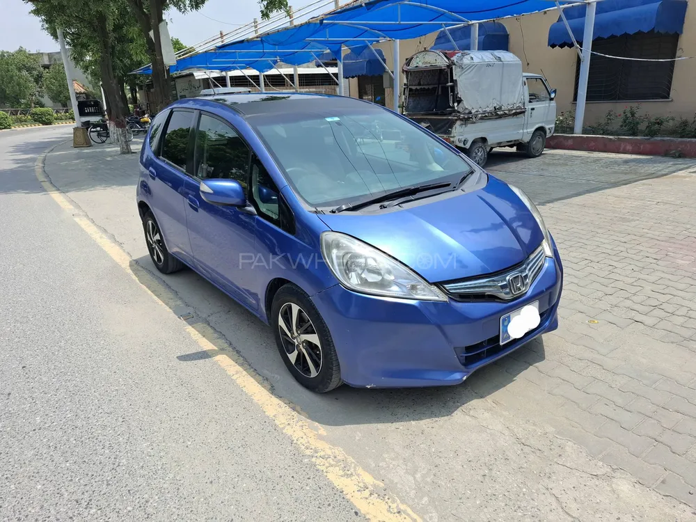 Honda Fit 2011 for Sale in Attock Image-1
