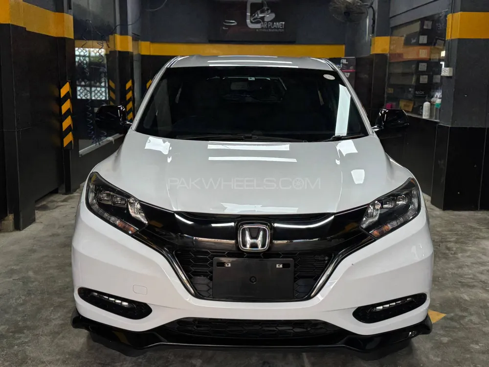 Honda Vezel 2016 for Sale in Karachi Image-1