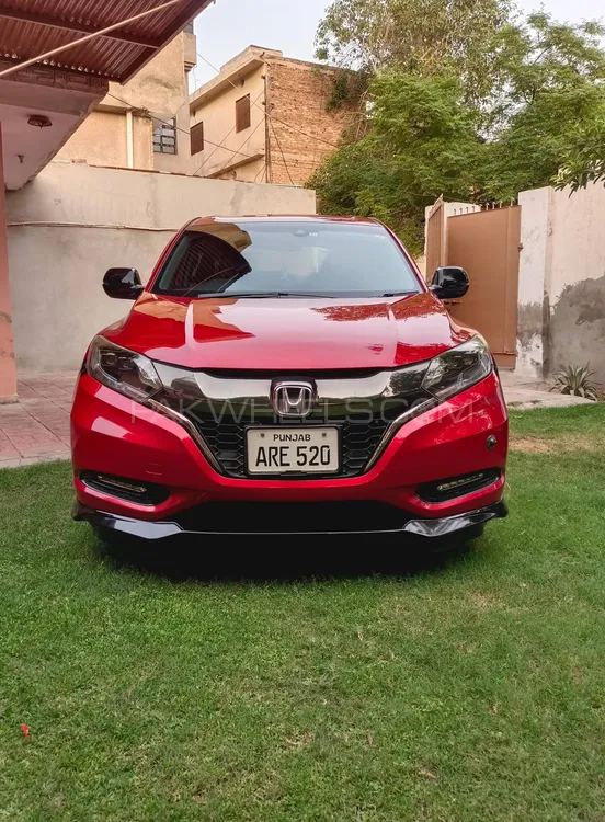 Honda Vezel 2016 for Sale in Multan Image-1
