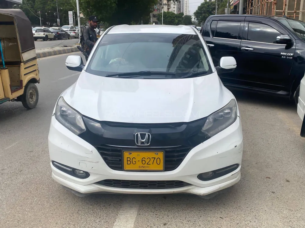 Honda Vezel 2014 for Sale in Karachi Image-1