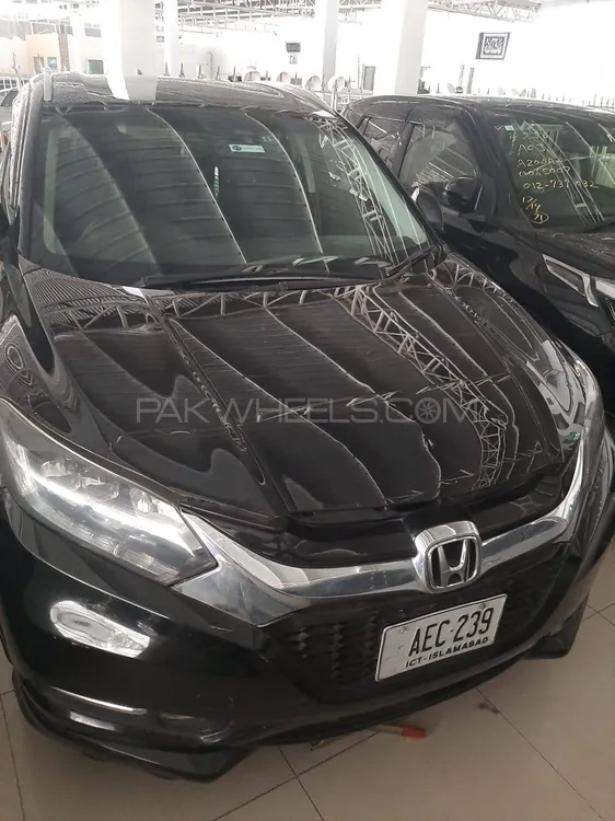Honda Vezel 2015 for Sale in Hayatabad Image-1