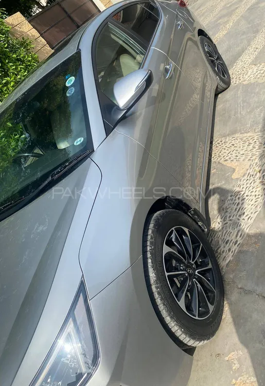 Hyundai Elantra 2023 for Sale in Karachi Image-1