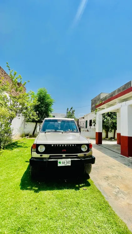 Mitsubishi Pajero 1988 for Sale in Wah cantt Image-1