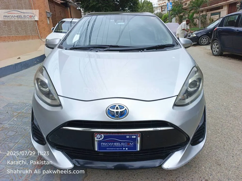Toyota Aqua 2017 for Sale in Karachi Image-1