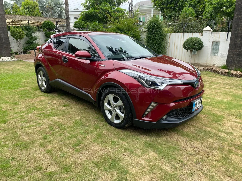 Toyota C-HR 2017 for Sale in Lahore Image-1