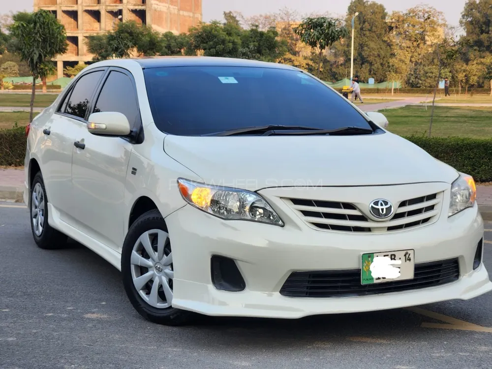 Toyota Corolla 2014 for Sale in Lahore Image-1