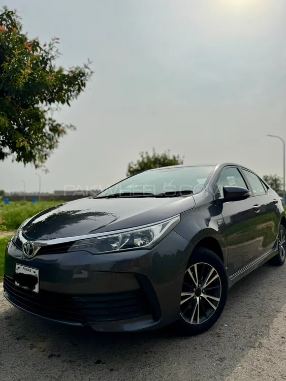 Toyota Corolla 2017 for Sale in Lahore Image-1