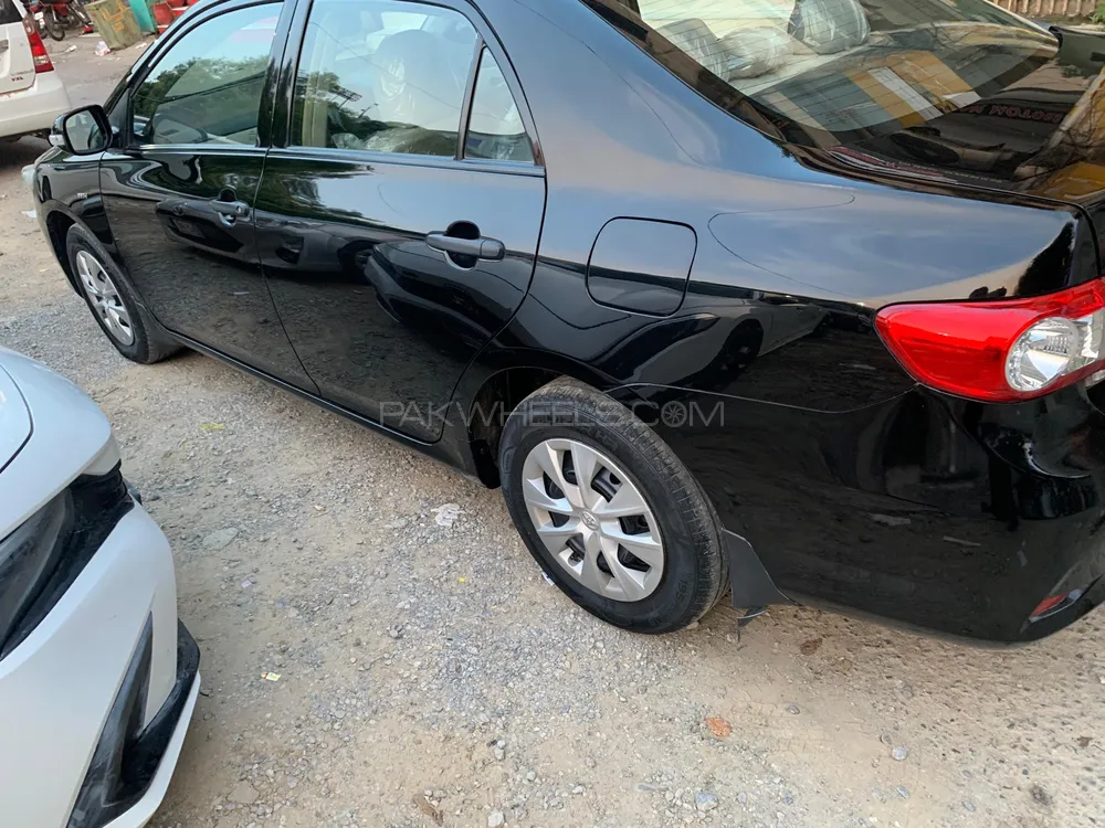 Toyota Corolla 2012 for Sale in Islamabad Image-1