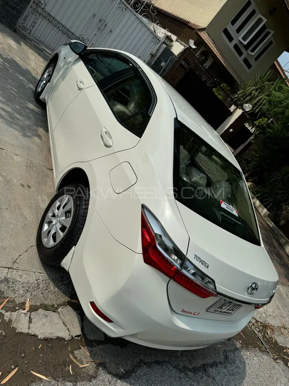 Toyota Corolla 2017 for Sale in Islamabad Image-1