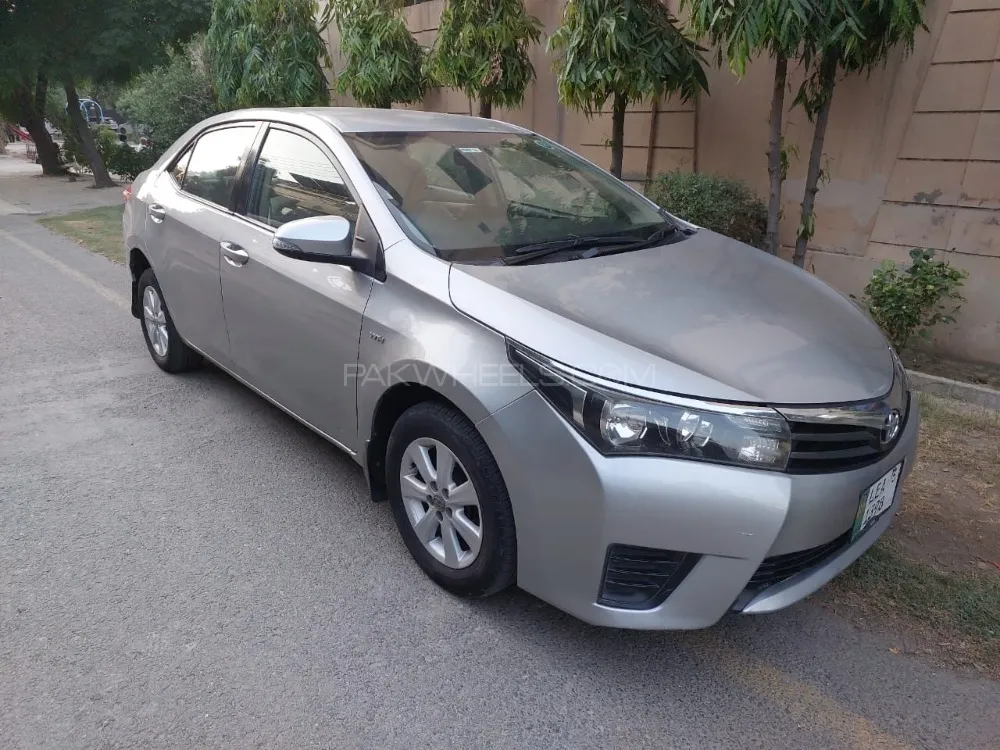 Toyota Corolla 2014 for Sale in Lahore Image-1